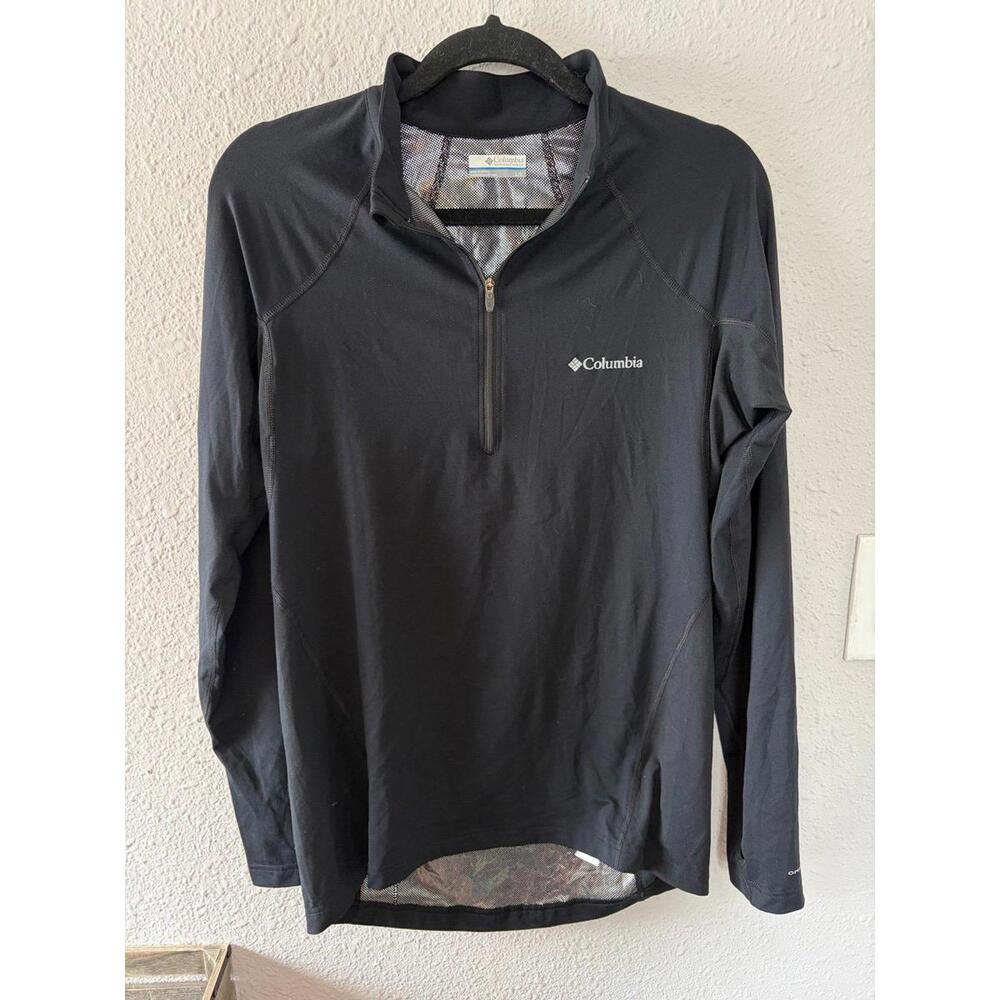 Columbia Omni-heat black 1/4 zip pullover size L. I believe this is a women's st